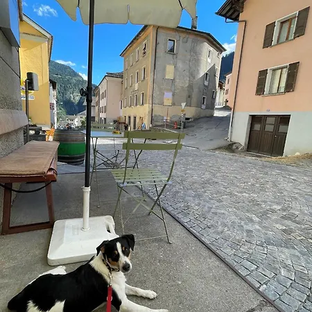 Maiensaess, Berghuette Pundelon - Autark, Voll Ausgestattet, Ressourcen Begrenzt * Mesocco