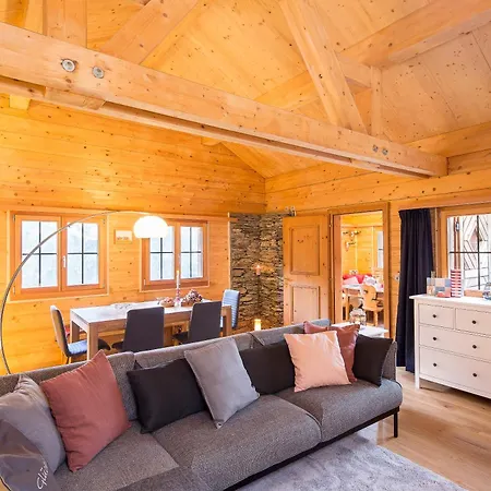 Maiensaess, Berghuette Pundelon - Autark, Voll Ausgestattet, Ressourcen Begrenzt Mesocco