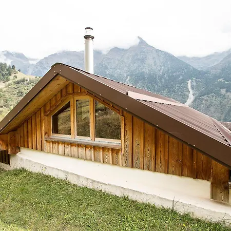 Maiensaess, Berghuette Pundelon - Autark, Voll Ausgestattet, Ressourcen Begrenzt * Mesocco