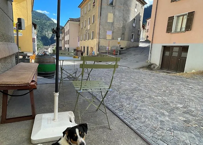 Maiensaess, Berghuette Pundelon - Autark, Voll Ausgestattet, Ressourcen Begrenzt * Mesocco