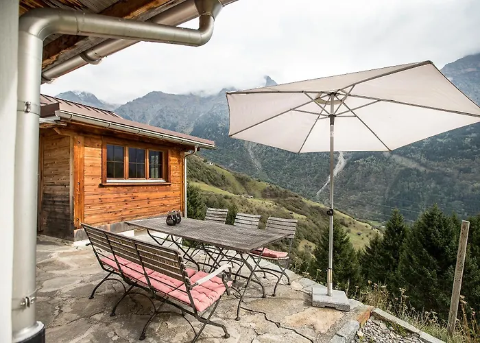 Maiensäss, Berghütte Pundelon - Autark, Voll Ausgestattet, Ressourcen Begrenzt Chalet Mesocco