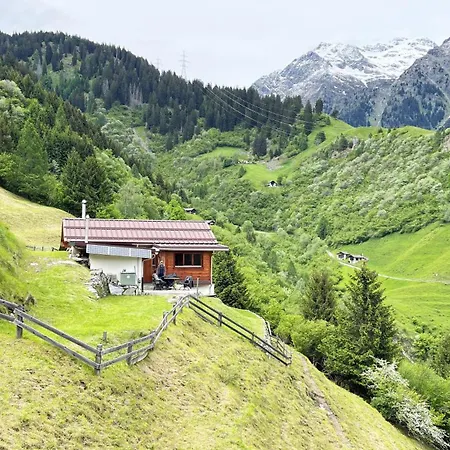 木屋 Maiensaess, Berghuette Pundelon - Autark, Voll Ausgestattet, Ressourcen Begrenzt Mesocco