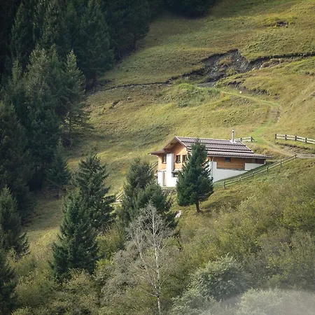 木屋 Maiensaess, Berghuette Pundelon - Autark, Voll Ausgestattet, Ressourcen Begrenzt *